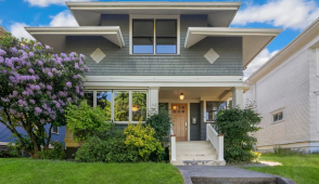 7 Ways to Up Your Home’s Spring Curb Appeal