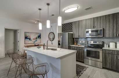 Celebrating Valentine’s Day at Home: 8 Romantic Ideas