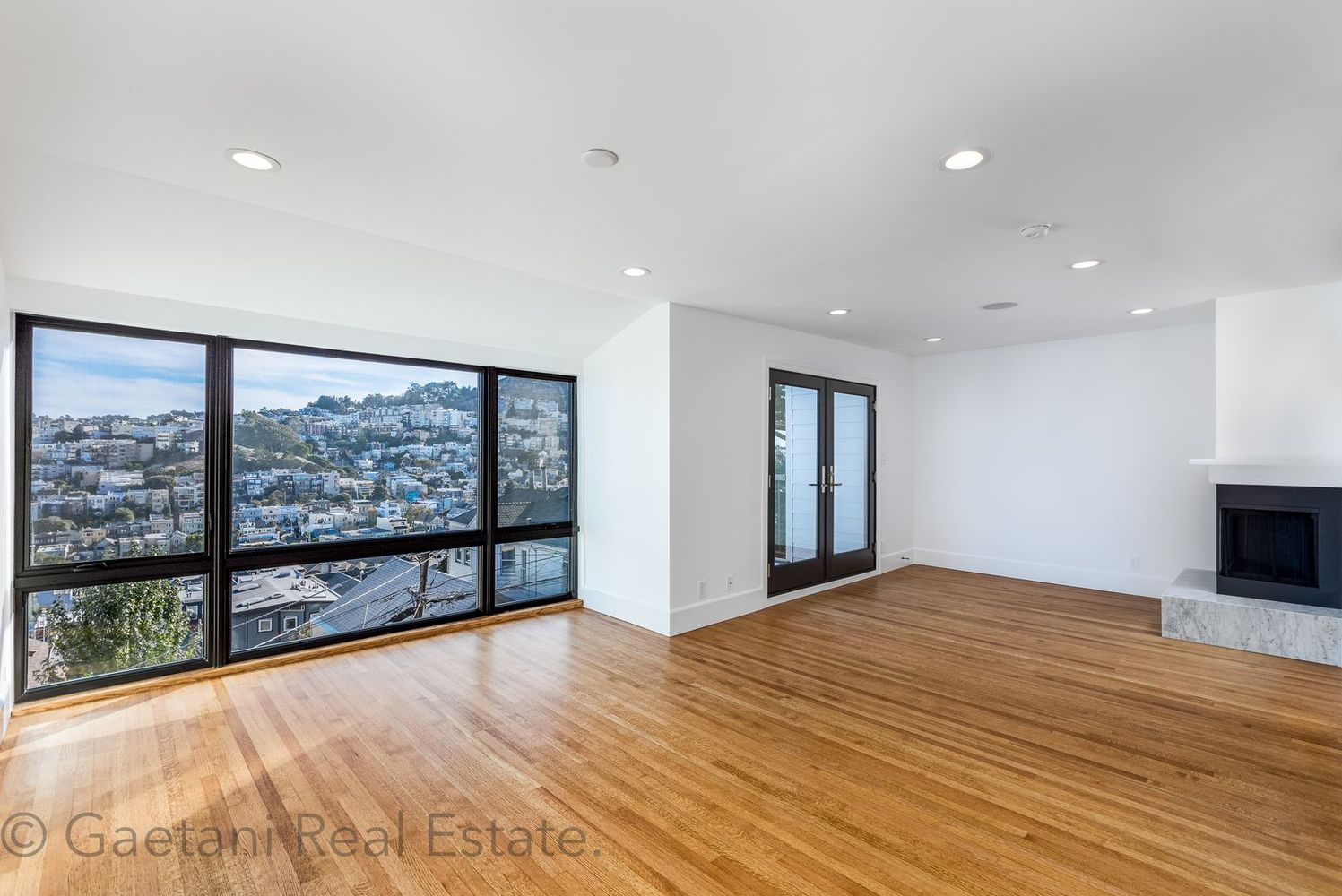 16 Saturn Street, Unit 5