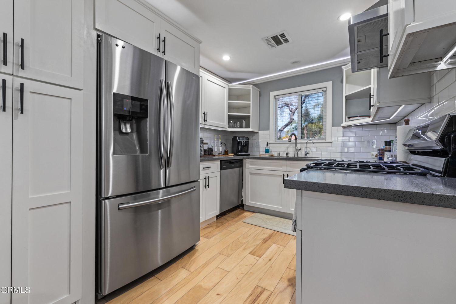 216 East Mason Street, Unit 5