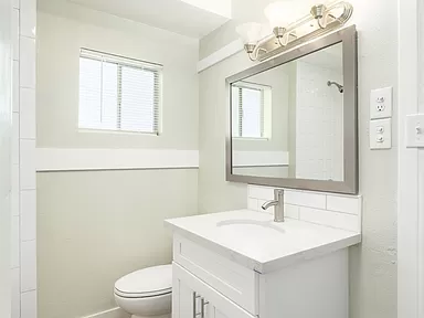 904 North Roosevelt Avenue