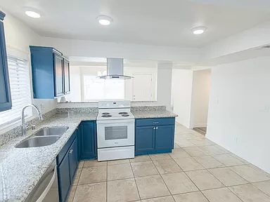 143 North Calaveras Street